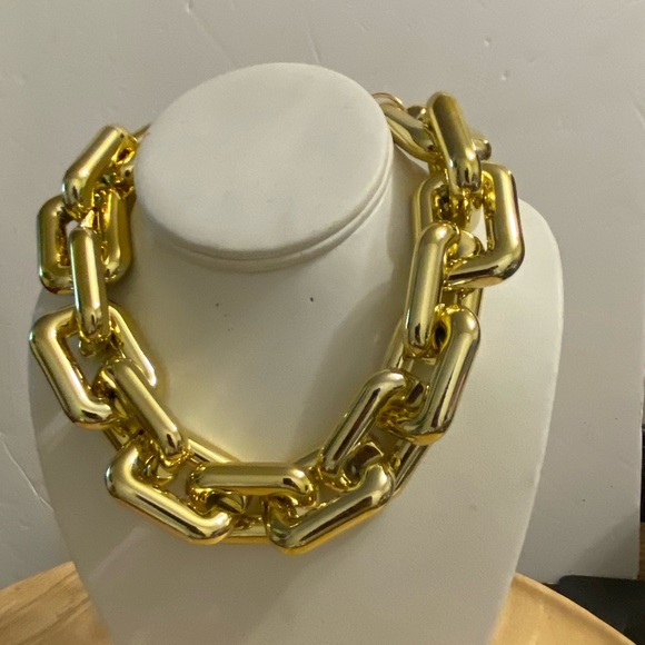 ELEGANT SAROJ TRENDING STATEMENT NECKLACE - Picture 4 of 6